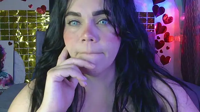 Snapshot of blue_angel33 chatting on March 16, 2:10 am blue angel33 online show from March 16, 2:10 am