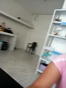 Snapshot of Sara_Brownx chatting on February 15, 7:17 pm Sara Brownx online show from February 15, 7:17 pm