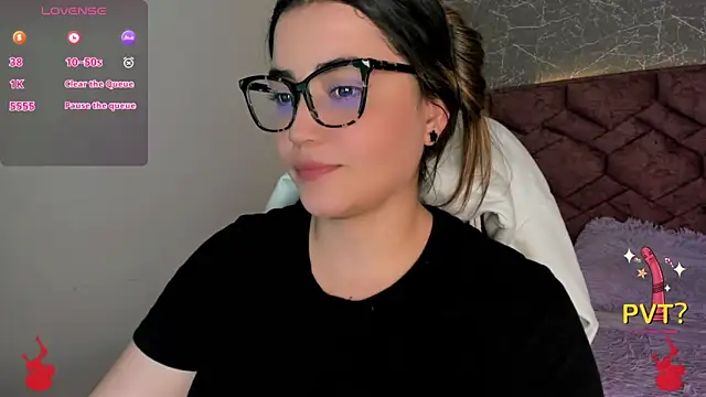 Lucia star   online show from December 2, 7:16 pm