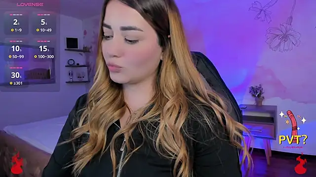 Lucia star   online show from March 12, 3:46 am