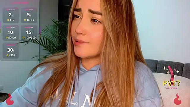 Lucia star   online show from October 11, 11:14 pm