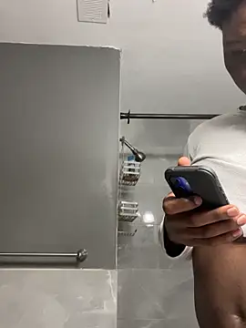 Festivitiesking1 online show from November 3, 1:23 pm