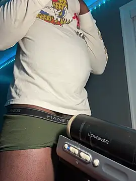 Festivitiesking1 online show from January 12, 2:39 am