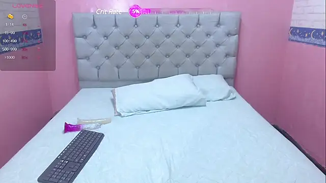 Snapshot of Angelica_Blue chatting on February 15, 1:10 am Angelica Blue online show from February 15, 1:10 am