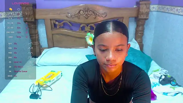 Snapshot of Angelica_Blue chatting on September 25, 8:56 pm Angelica Blue online show from September 25, 8:56 pm