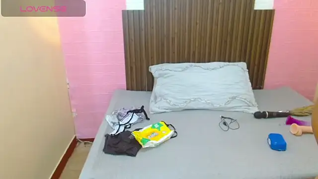 Snapshot of Angelica_Blue chatting on September 28, 4:34 pm Angelica Blue online show from September 28, 4:34 pm