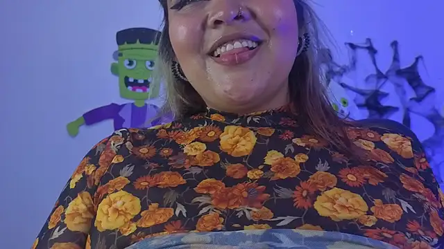 Snapshot of Agatha_humidity chatting on October 20, 2:34 am Agatha humidity online show from October 20, 2:34 am