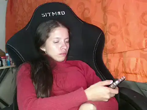 Snapshot of sweetdam12 chatting on December 18, 11:30 pm sweetdam12 online show from December 18, 11:30 pm