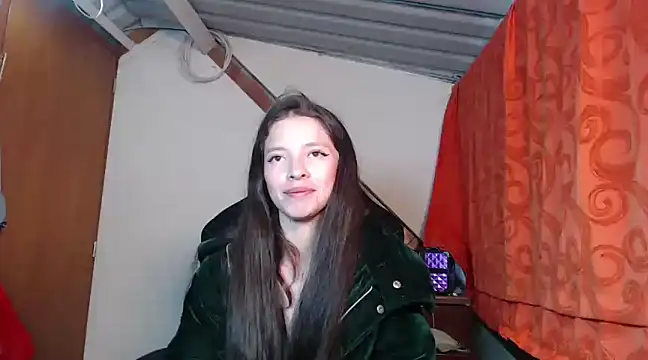 Snapshot of sweetdam12 chatting on December 31, 10:45 pm sweetdam12 online show from December 31, 10:45 pm