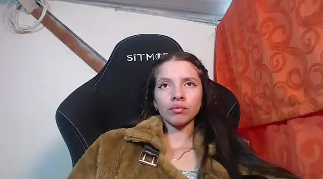 Snapshot of sweetdam12 chatting on February 25, 7:14 pm sweetdam12 online show from February 25, 7:14 pm