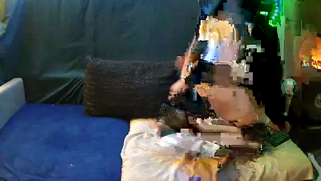 LillyAn123 online show from February 12, 7:35 pm