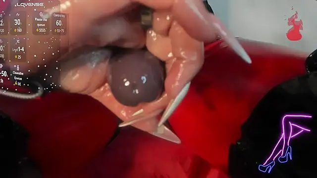 Molenna queenn online show from December 24, 11:11 pm