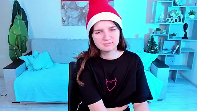 BonneyLove online show from January 6, 7:35 pm