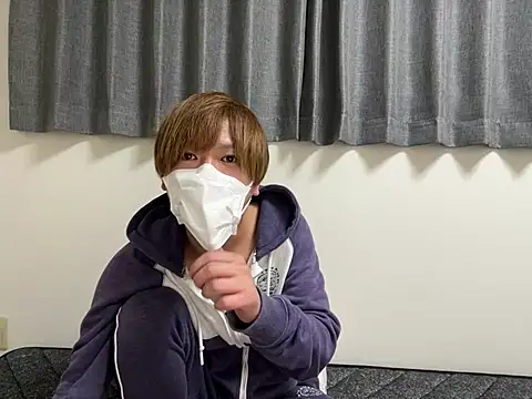 Snapshot of onimakura chatting on March 31, 2:06 pm onimakura online show from March 31, 2:06 pm