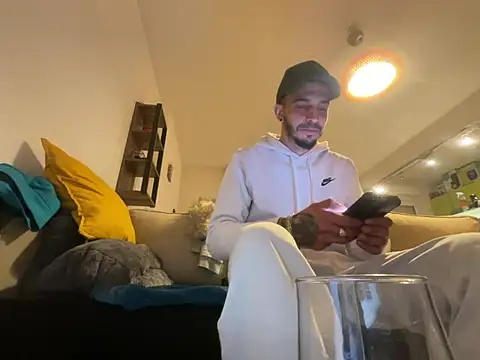 Rebeu313 online show from January 16, 8:14 pm