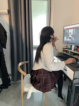 Snapshot of AwakeSubtitle chatting on October 25, 8:00 am AwakeSubtitle online show from October 25, 8:00 am
