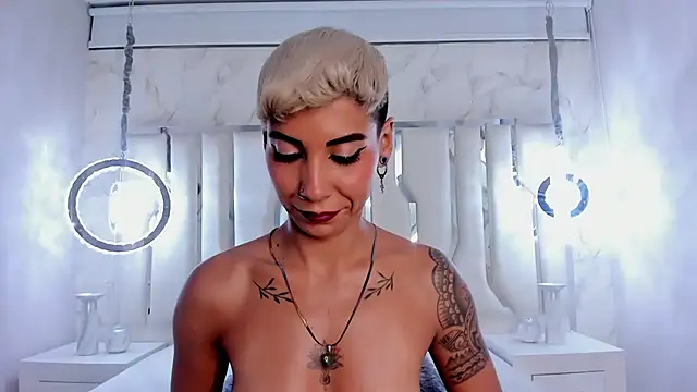 MiaMorgan  online show from February 28, 6:52 pm