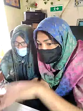 NAJWA-ARAB online show from December 16, 5:33 pm