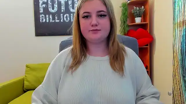 Snapshot of Doliss chatting on February 15, 9:49 am Doliss online show from February 15, 9:49 am