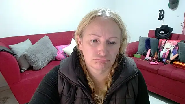 emperabigbootybigass online show from February 4, 12:33 pm