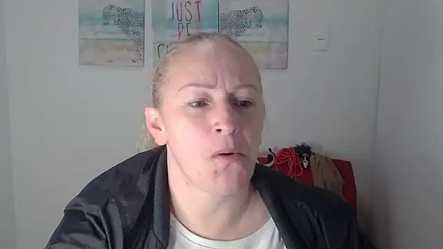 emperabigbootybigass online show from April 17, 12:19 pm