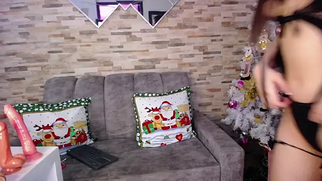 Snapshot of ashlye_hill chatting on December 14, 3:51 am ashlye hill online show from December 14, 3:51 am