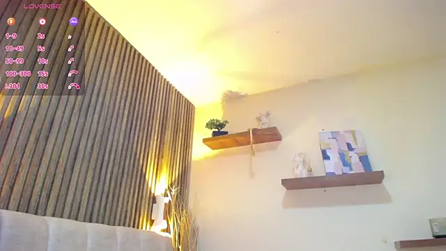 Snapshot of ashlye_hill chatting on October 14, 4:24 am ashlye hill online show from October 14, 4:24 am