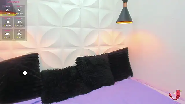 Snapshot of samy__milf chatting on May 29, 7:34 pm samy milf online show from May 29, 7:34 pm