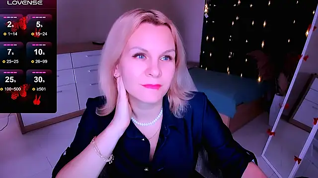 Louisa Bay online show from January 25, 7:49 am