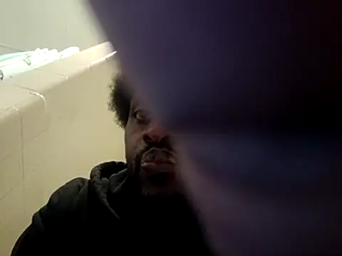 Snapshot of DevinToore chatting on November 12, 6:08 pm DevinToore online show from November 12, 6:08 pm