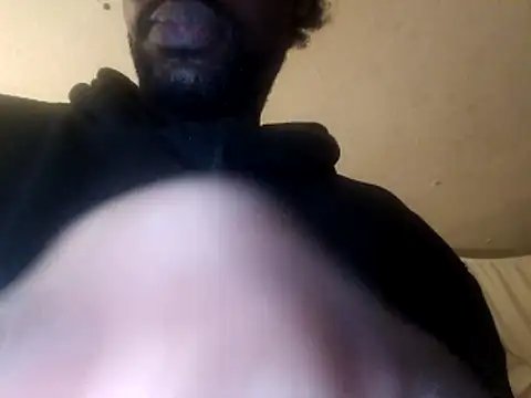 Snapshot of DevinToore chatting on November 16, 8:53 am DevinToore online show from November 16, 8:53 am