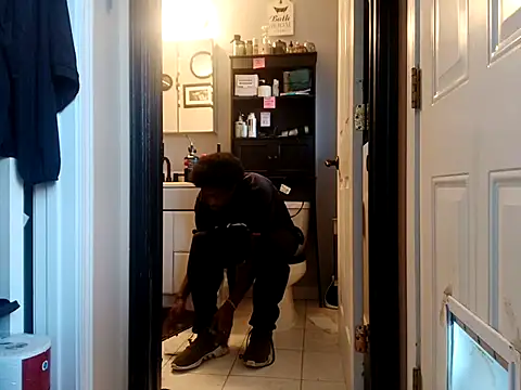 Snapshot of DevinToore chatting on November 28, 10:01 pm DevinToore online show from November 28, 10:01 pm