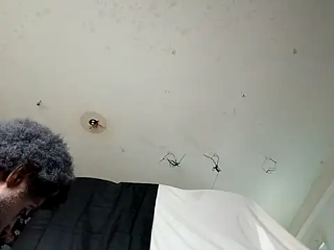 DevinToore online show from December 22, 11:13 pm