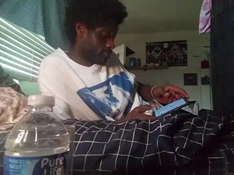 DevinToore online show from February 25, 7:56 pm