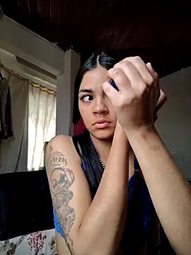 Snapshot of kihara_candy69 chatting on November 19, 5:02 pm kihara candy69 online show from November 19, 5:02 pm