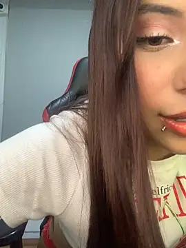 Emily Clark1 online show from December 22, 9:55 am