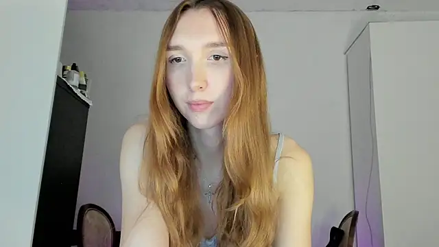 Snapshot of LisaIcon chatting on October 4, 9:35 pm LisaIcon online show from October 4, 9:35 pm