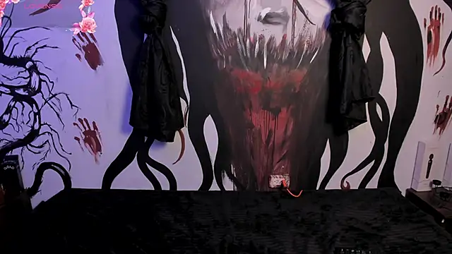 Snapshot of Kylie-fox chatting on February 27, 1:05 am Kylie-fox online show from February 27, 1:05 am