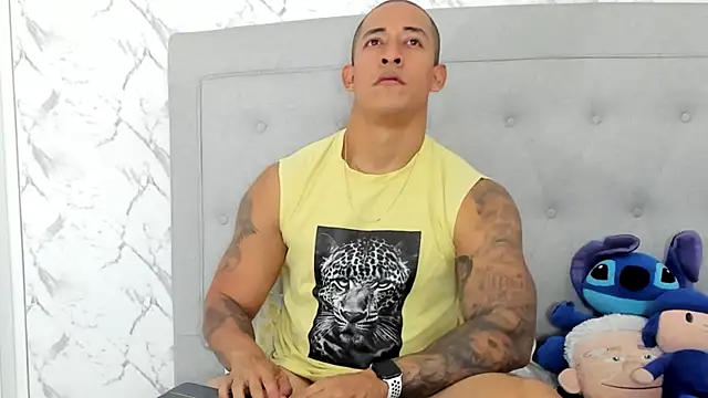 luigiferrara online show from March 9, 11:14 pm