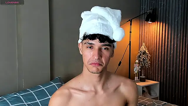 Snapshot of Busterspinter chatting on December 24, 5:16 am Busterspinter online show from December 24, 5:16 am