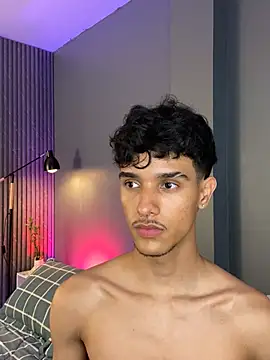 Snapshot of Busterspinter chatting on February 5, 5:52 am Busterspinter online show from February 5, 5:52 am