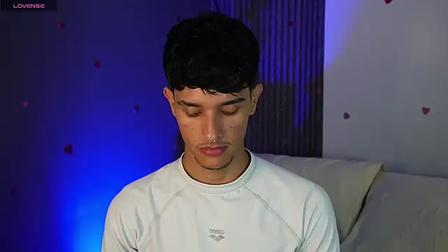 Snapshot of Busterspinter chatting on February 26, 8:04 am Busterspinter online show from February 26, 8:04 am