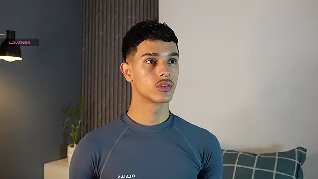 Snapshot of Busterspinter chatting on September 19, 1:45 pm Busterspinter online show from September 19, 1:45 pm