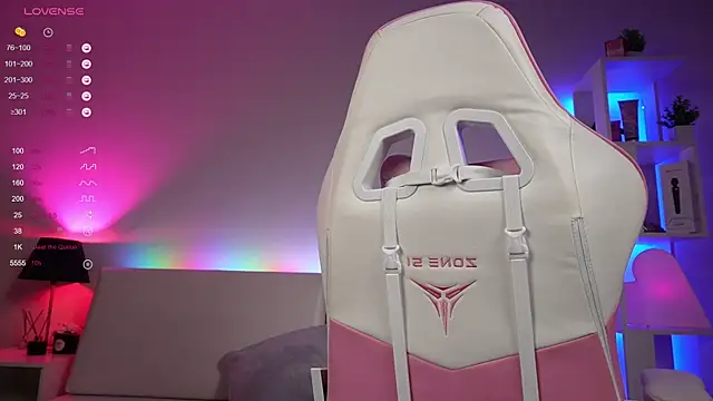 Snapshot of Good_Barbie chatting on December 14, 10:02 am Good Barbie online show from December 14, 10:02 am