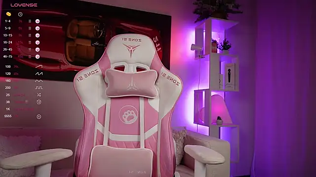 Snapshot of Good_Barbie chatting on January 17, 9:28 am Good Barbie online show from January 17, 9:28 am