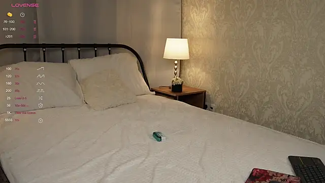 Snapshot of Good_Barbie chatting on September 12, 2:44 am Good Barbie online show from September 12, 2:44 am