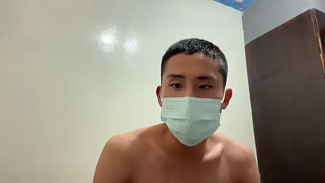 Snapshot of Benson18y chatting on March 21, 10:06 am Benson18y online show from March 21, 10:06 am