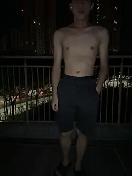 Snapshot of Benson18y chatting on September 16, 2:07 pm Benson18y online show from September 16, 2:07 pm