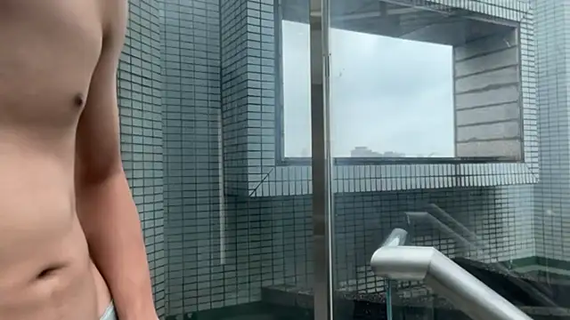 Snapshot of Benson18y chatting on October 22, 6:57 am Benson18y online show from October 22, 6:57 am