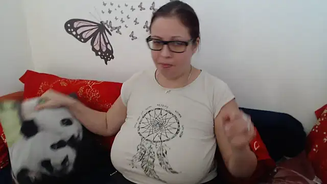 Snapshot of LadyHellene chatting on March 6, 10:20 am LadyHellene online show from March 6, 10:20 am